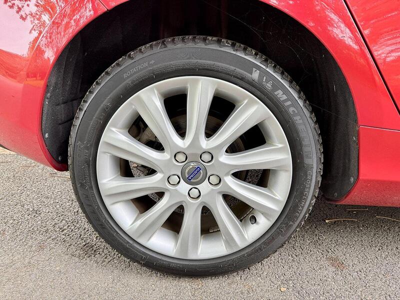 Volvo V40 T3 Se Hatchback 1.5 Auto Petrol - U2129