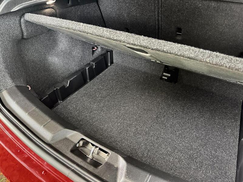 Volvo V40 T3 Se Hatchback 1.5 Auto Petrol - U2129