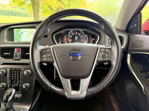 Volvo V40 T3 Se Hatchback 1.5 Auto Petrol - U2129