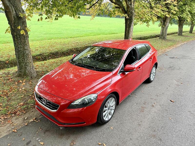 Volvo V40 T3 Se Hatchback 1.5 Auto Petrol - U2129