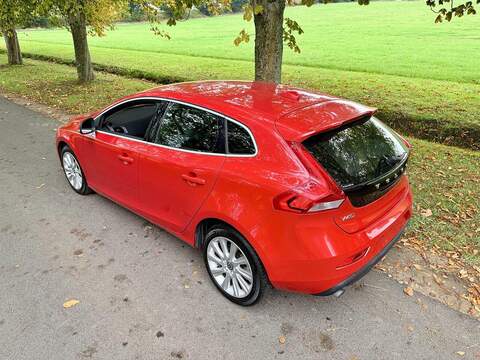 Volvo V40 T3 Se Hatchback 1.5 Auto Petrol - U2129