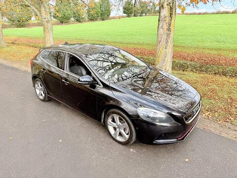 Volvo V40 1.6 T4 R-Design Lux Nav Hatchback 5dr Petrol Powershift Euro 5 (s/s) (180 ps) - U2130