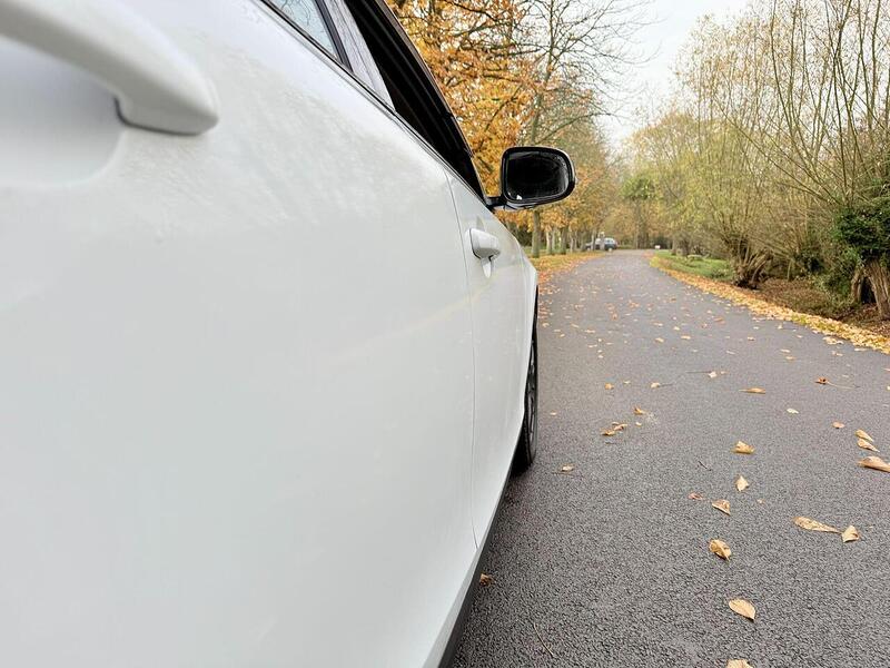 Volvo V40 Cross Country 2.0 T5 Lux Nav Hatchback 5dr Petrol Auto AWD Euro 6 (s/s) (245 ps) - U2131
