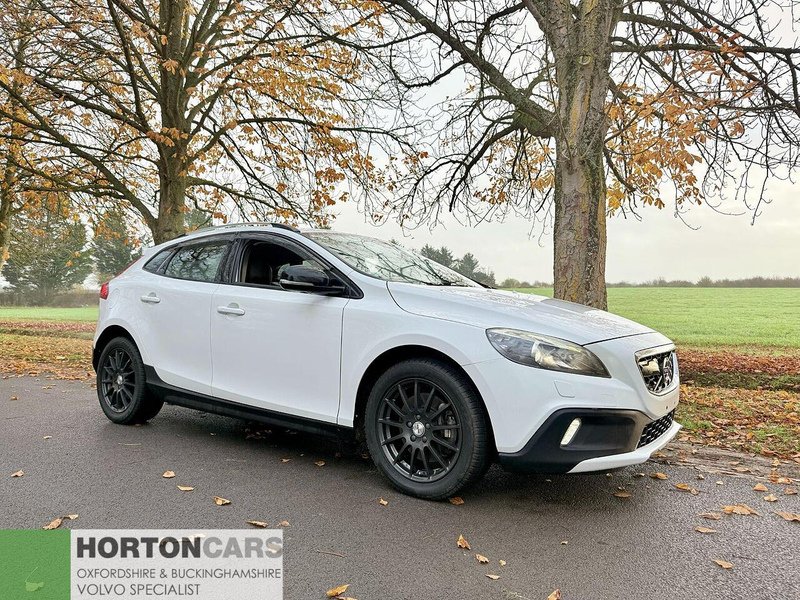 Volvo V40 Cross Country 2.0 T5 Lux Nav Hatchback 5dr Petrol Auto AWD Euro 6 (s/s) (245 ps) - U2131