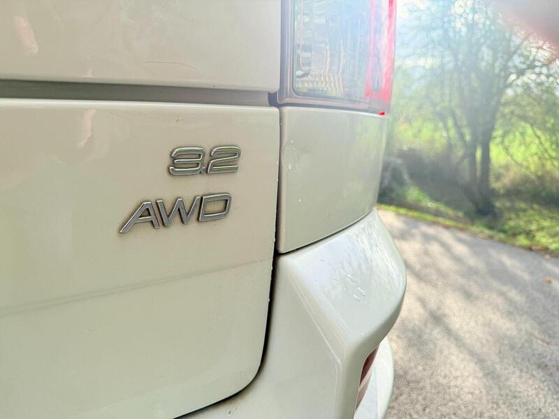 Volvo XC90 3.2 R-Design (Premium Pack) SUV 5dr Petrol Geartronic AWD (289 g/km, 235 bhp) - U2132