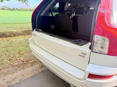 Volvo XC90 3.2 R-Design (Premium Pack) SUV 5dr Petrol Geartronic AWD (289 g/km, 235 bhp) - U2132