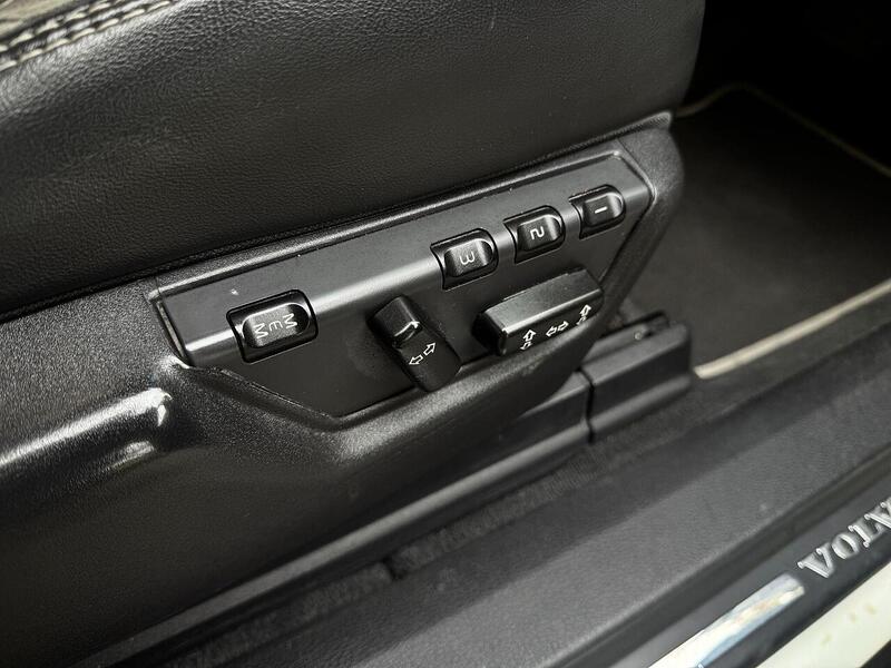 Volvo XC90 3.2 R-Design (Premium Pack) SUV 5dr Petrol Geartronic AWD (289 g/km, 235 bhp) - U2132
