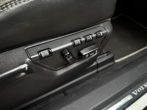 Volvo XC90 3.2 R-Design (Premium Pack) SUV 5dr Petrol Geartronic AWD (289 g/km, 235 bhp) - U2132
