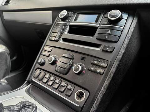 Volvo XC90 3.2 R-Design (Premium Pack) SUV 5dr Petrol Geartronic AWD (289 g/km, 235 bhp) - U2132