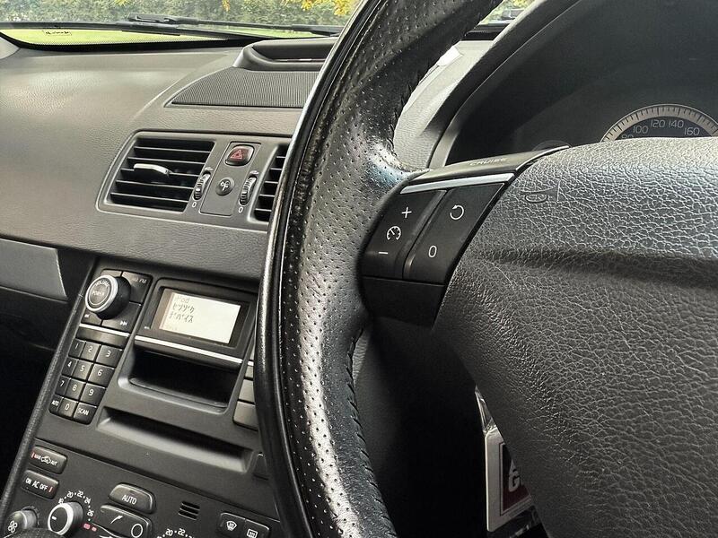 Volvo XC90 3.2 R-Design (Premium Pack) SUV 5dr Petrol Geartronic AWD (289 g/km, 235 bhp) - U2132