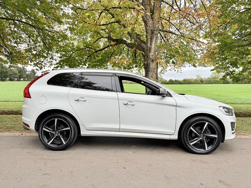 Volvo XC60 3.0 T6 R-Design Lux Nav SUV 5dr Petrol Geartronic AWD Euro 5 (304 ps) - U2133