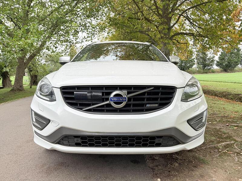 Volvo XC60 3.0 T6 R-Design Lux Nav SUV 5dr Petrol Geartronic AWD Euro 5 (304 ps) - U2133