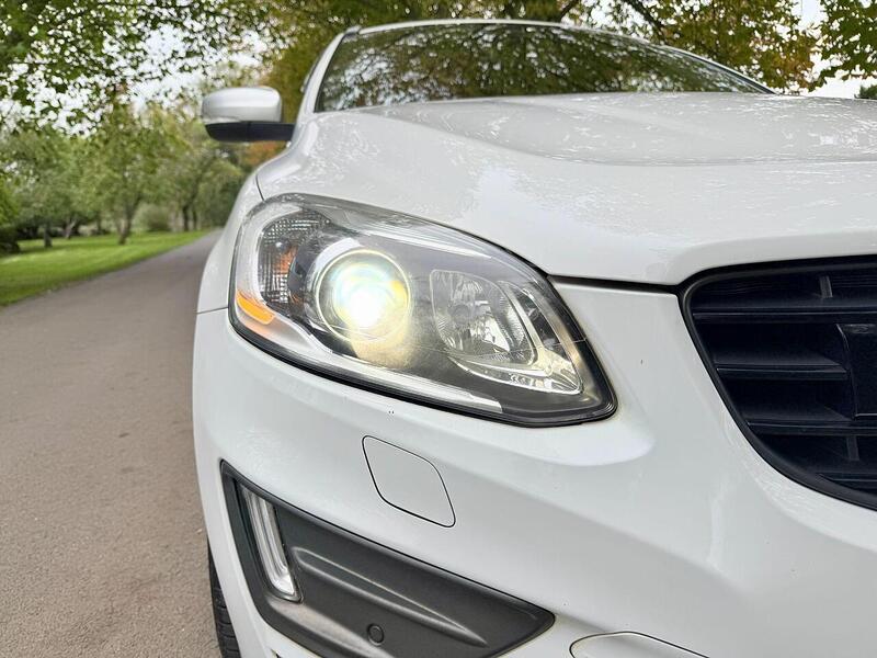 Volvo XC60 3.0 T6 R-Design Lux Nav SUV 5dr Petrol Geartronic AWD Euro 5 (304 ps) - U2133