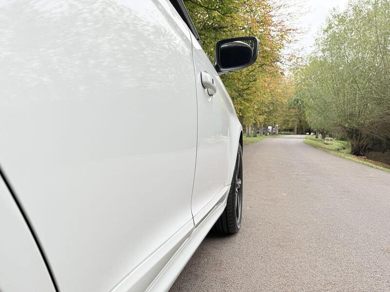 Volvo XC60 3.0 T6 R-Design Lux Nav SUV 5dr Petrol Geartronic AWD Euro 5 (304 ps) - U2133