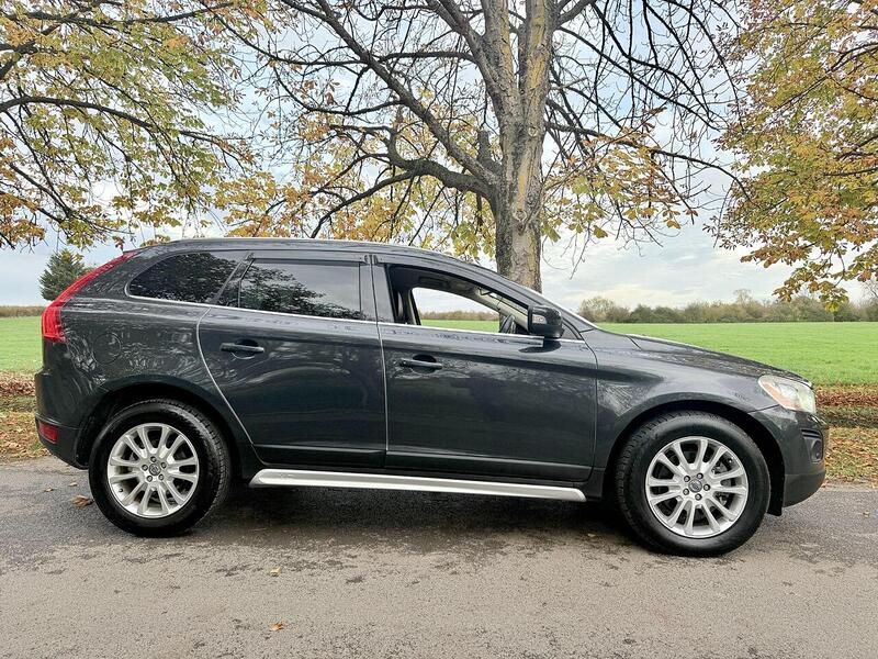 Volvo XC60 3.0 T6 SE Lux SUV 5dr Petrol Geartronic AWD Euro 5 (285 ps) - U2134