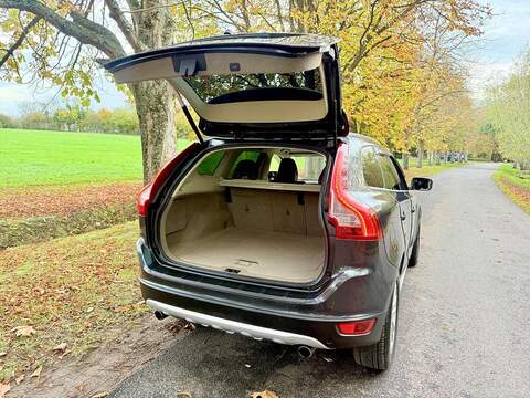 Volvo XC60 3.0 T6 SE Lux SUV 5dr Petrol Geartronic AWD Euro 5 (285 ps) - U2134