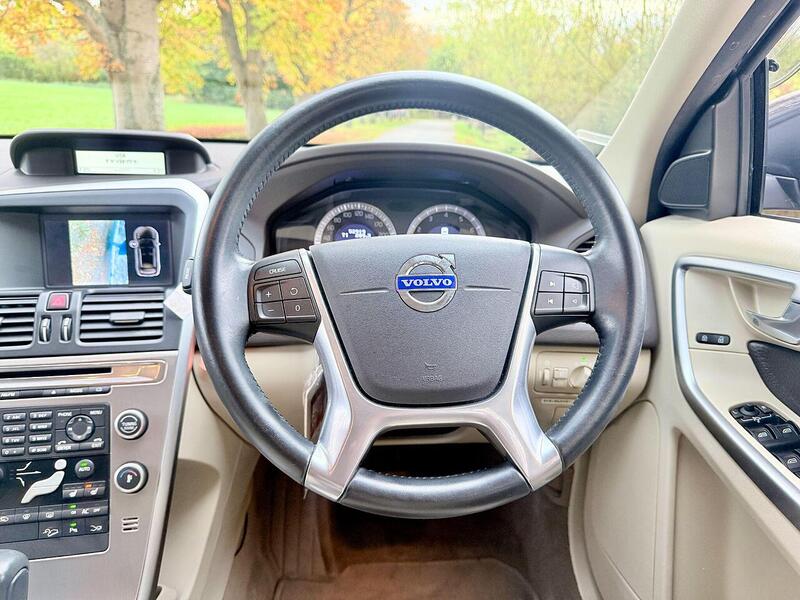 Volvo XC60 3.0 T6 SE Lux SUV 5dr Petrol Geartronic AWD Euro 5 (285 ps) - U2134