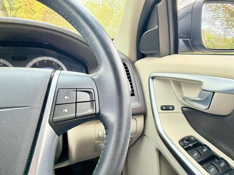 Volvo XC60 3.0 T6 SE Lux SUV 5dr Petrol Geartronic AWD Euro 5 (285 ps) - U2134