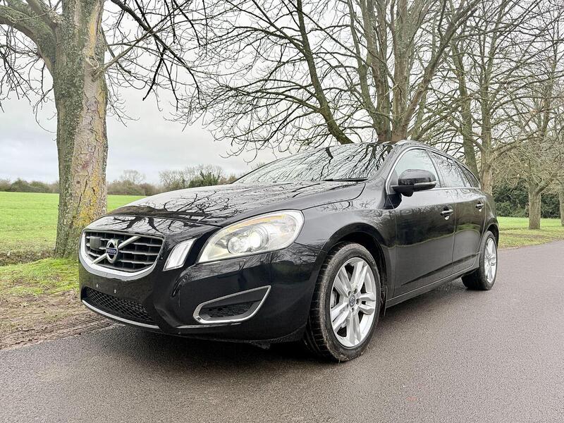 Volvo V60 3.0 T6 SE Lux Estate 5dr Petrol Geartronic AWD Euro 5 (304 ps) - U2136