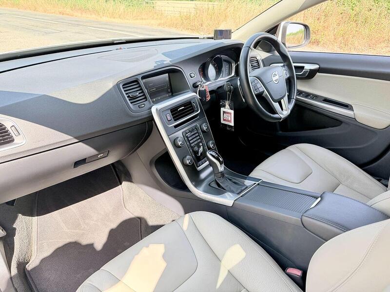 Volvo V60 T4 Se Lux 1.6 Estate Automatic Petrol - U2137