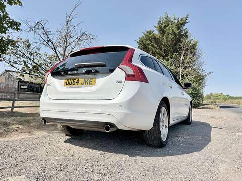 Volvo V60 T4 Se Lux 1.6 Estate Automatic Petrol - U2137