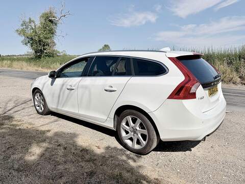 Volvo V60 T4 Se Lux 1.6 Estate Automatic Petrol - U2137