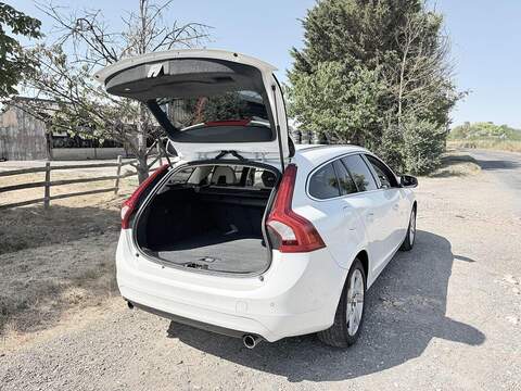 Volvo V60 T4 Se Lux 1.6 Estate Automatic Petrol - U2137