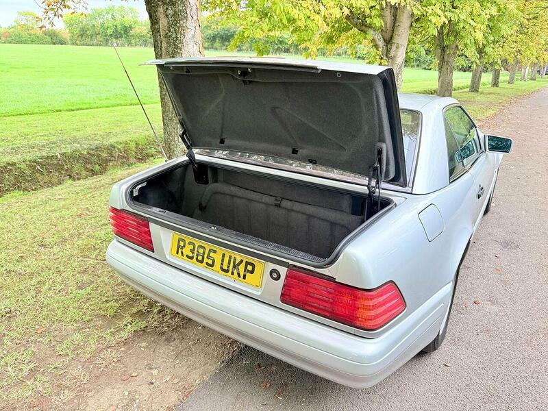 Mercedes-Benz SL 3.2 SL320 Convertible 2dr Petrol Automatic (274 g/km, 224 bhp) - U2139