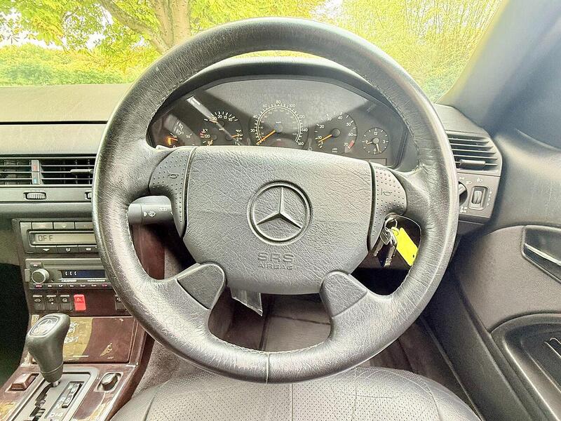 Mercedes-Benz SL 3.2 SL320 Convertible 2dr Petrol Automatic (274 g/km, 224 bhp) - U2139