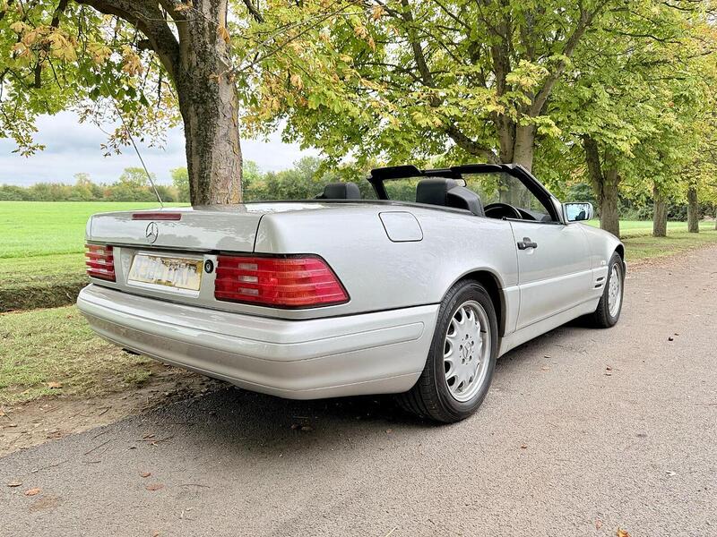 Mercedes-Benz SL 3.2 SL320 Convertible 2dr Petrol Automatic (274 g/km, 224 bhp) - U2139