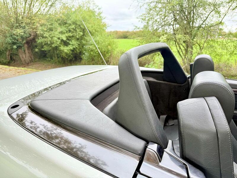 Mercedes-Benz SL 3.2 SL320 Convertible 2dr Petrol Automatic (274 g/km, 224 bhp) - U2139