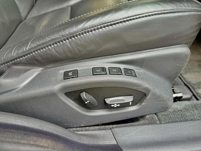 Volvo V70 2.5T SE Estate 5dr Petrol Geartronic Euro 4 (200 ps) - U2140