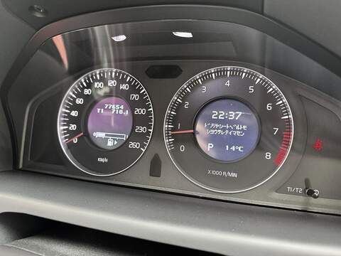Volvo V70 2.5T SE Estate 5dr Petrol Geartronic Euro 4 (200 ps) - U2140