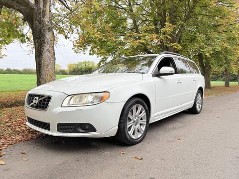 Volvo V70 2.5T SE Estate 5dr Petrol Geartronic Euro 4 (200 ps) - U2140