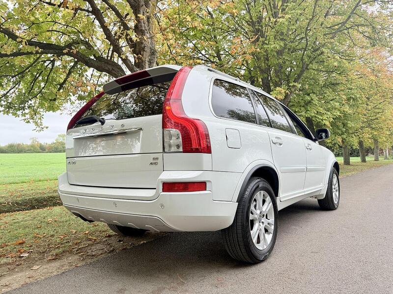 Volvo XC90 3.2 SE (Premium Pack) SUV 5dr Petrol Geartronic AWD (289 g/km, 235 bhp) - U2142