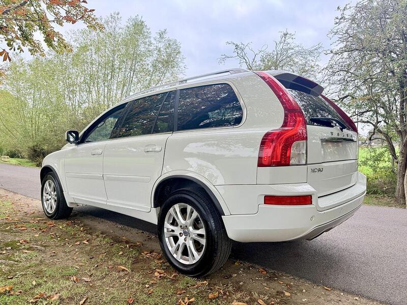 Volvo XC90 3.2 SE (Premium Pack) SUV 5dr Petrol Geartronic AWD (289 g/km, 235 bhp) - U2142