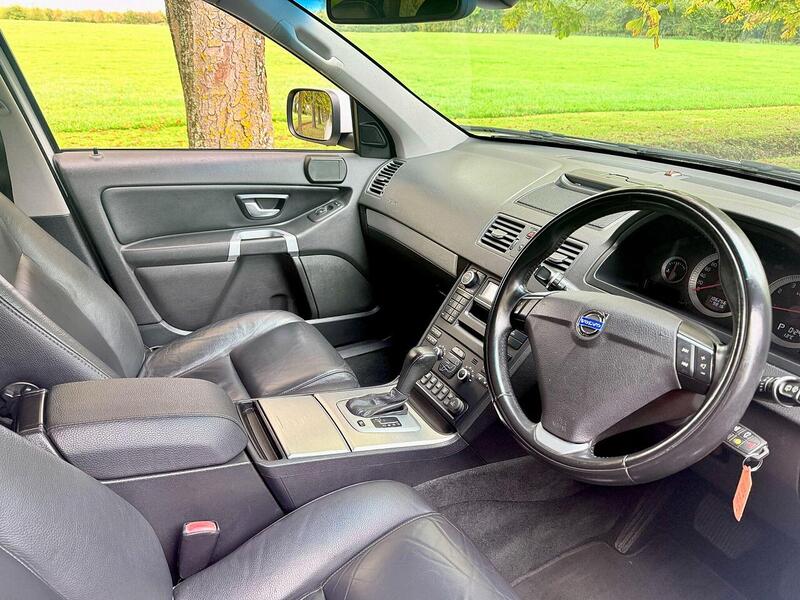 Volvo XC90 3.2 SE (Premium Pack) SUV 5dr Petrol Geartronic AWD (289 g/km, 235 bhp) - U2142