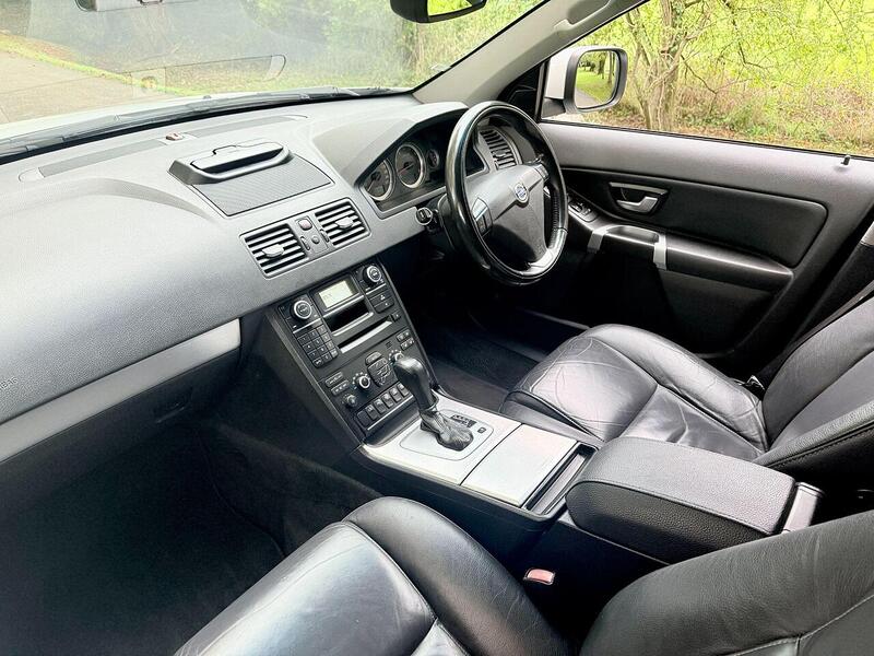 Volvo XC90 3.2 SE (Premium Pack) SUV 5dr Petrol Geartronic AWD (289 g/km, 235 bhp) - U2142