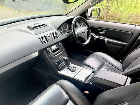Volvo XC90 3.2 SE (Premium Pack) SUV 5dr Petrol Geartronic AWD (289 g/km, 235 bhp) - U2142