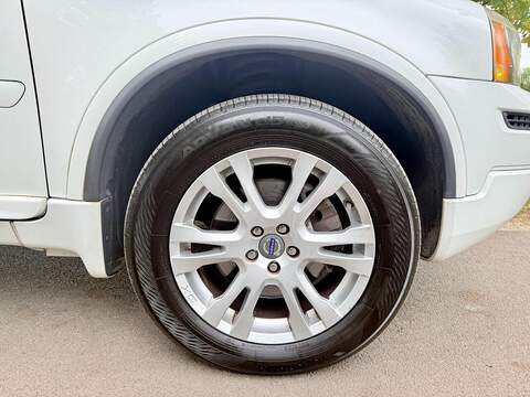 Volvo XC90 3.2 SE (Premium Pack) SUV 5dr Petrol Geartronic AWD (289 g/km, 235 bhp) - U2142