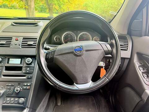 Volvo XC90 3.2 SE (Premium Pack) SUV 5dr Petrol Geartronic AWD (289 g/km, 235 bhp) - U2142