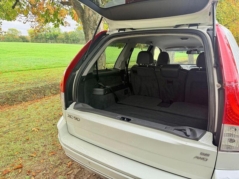 Volvo XC90 3.2 SE (Premium Pack) SUV 5dr Petrol Geartronic AWD (289 g/km, 235 bhp) - U2142