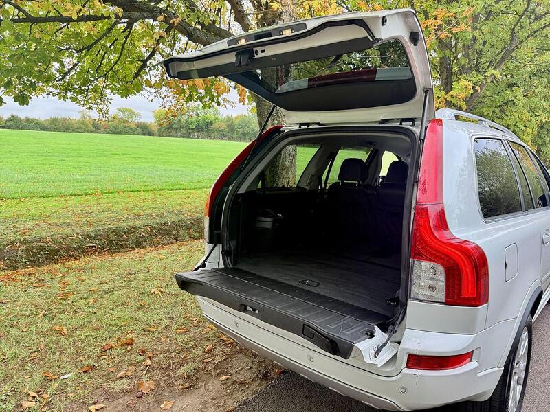 Volvo XC90 3.2 SE (Premium Pack) SUV 5dr Petrol Geartronic AWD (289 g/km, 235 bhp) - U2142