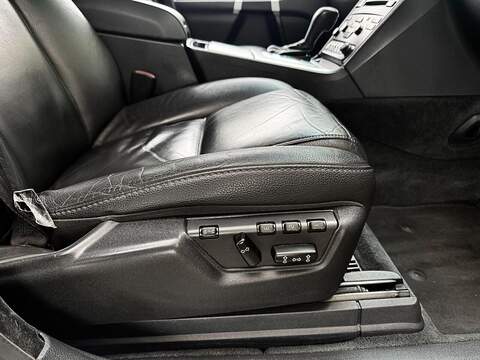 Volvo XC90 3.2 SE (Premium Pack) SUV 5dr Petrol Geartronic AWD (289 g/km, 235 bhp) - U2142