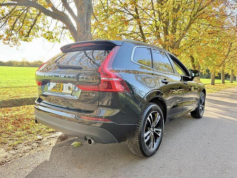 Volvo XC60 2.0 T4 Edition SUV 5dr Petrol Auto Euro 6 (s/s) (190 ps) - U2143