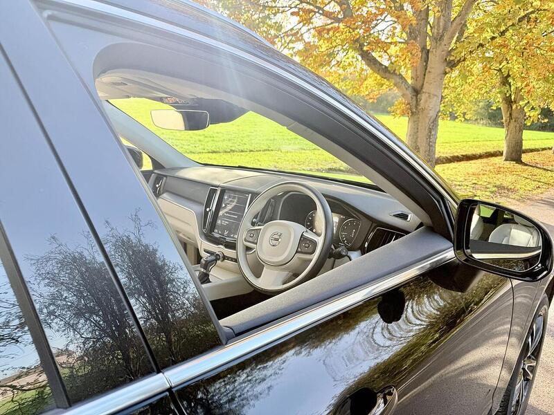 Volvo XC60 2.0 T4 Edition SUV 5dr Petrol Auto Euro 6 (s/s) (190 ps) - U2143