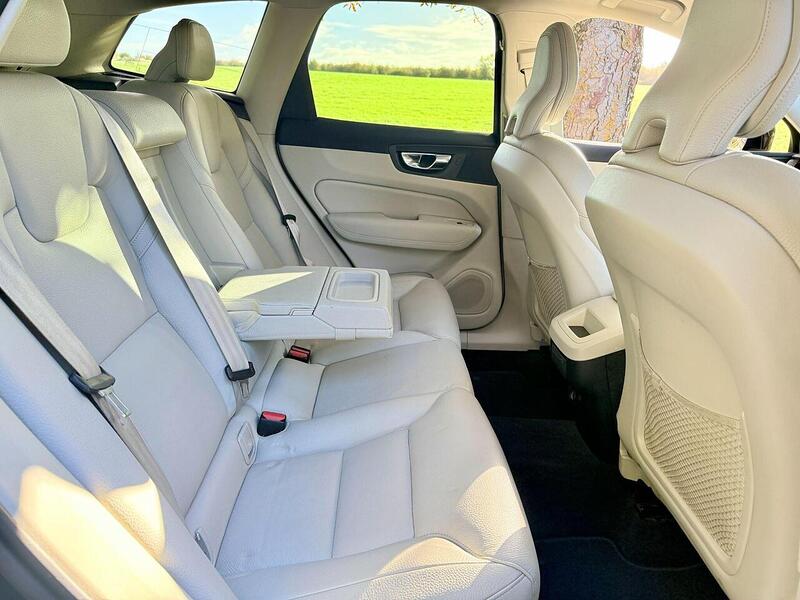 Volvo XC60 2.0 T4 Edition SUV 5dr Petrol Auto Euro 6 (s/s) (190 ps) - U2143