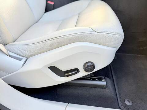 Volvo XC60 2.0 T4 Edition SUV 5dr Petrol Auto Euro 6 (s/s) (190 ps) - U2143