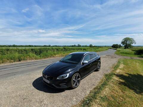 Volvo V60 3.0 T6 R-Design Lux Nav Estate 5dr Petrol Geartronic AWD Euro 5 (304 ps) 3.0 5dr Estate Unlisted - U2150
