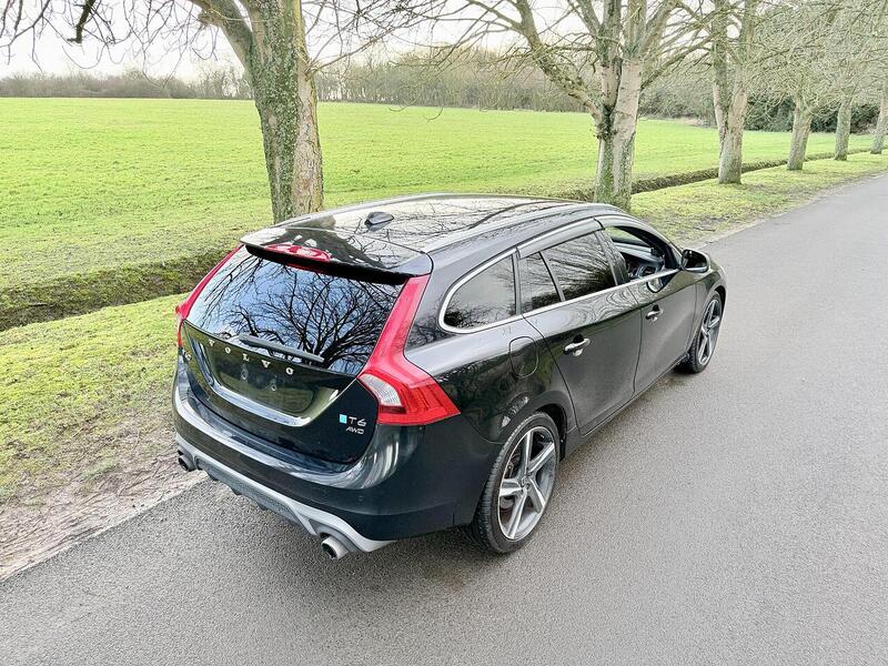 Volvo V60 3.0 T6 R-Design Lux Nav Estate 5dr Petrol Geartronic AWD Euro 5 (304 ps) - U2150